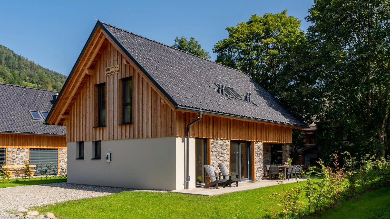 Mountain Chalet Dahoam-Exterior summer