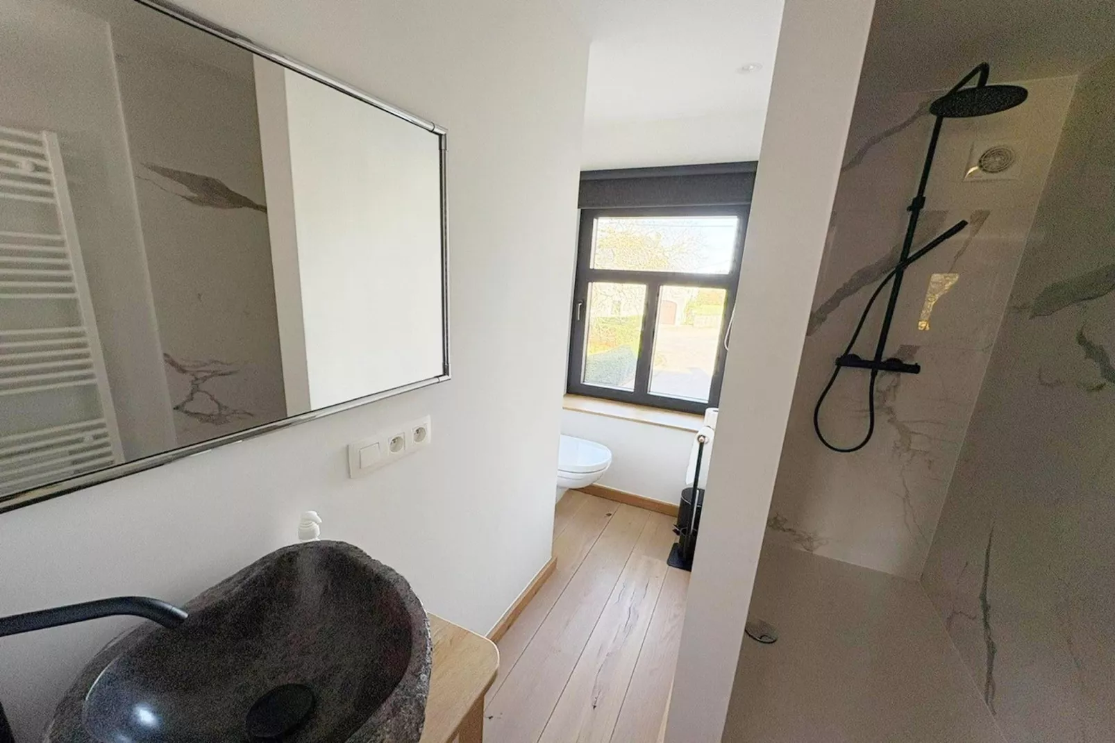 Maison Rose-Badezimmer