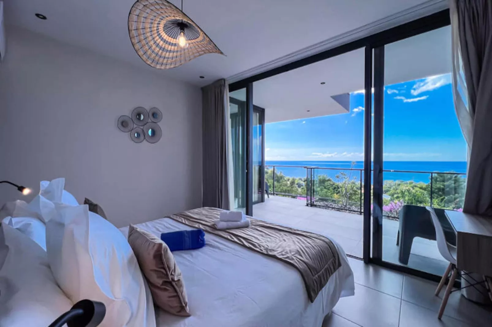 Maison à Bouillante-Untagged