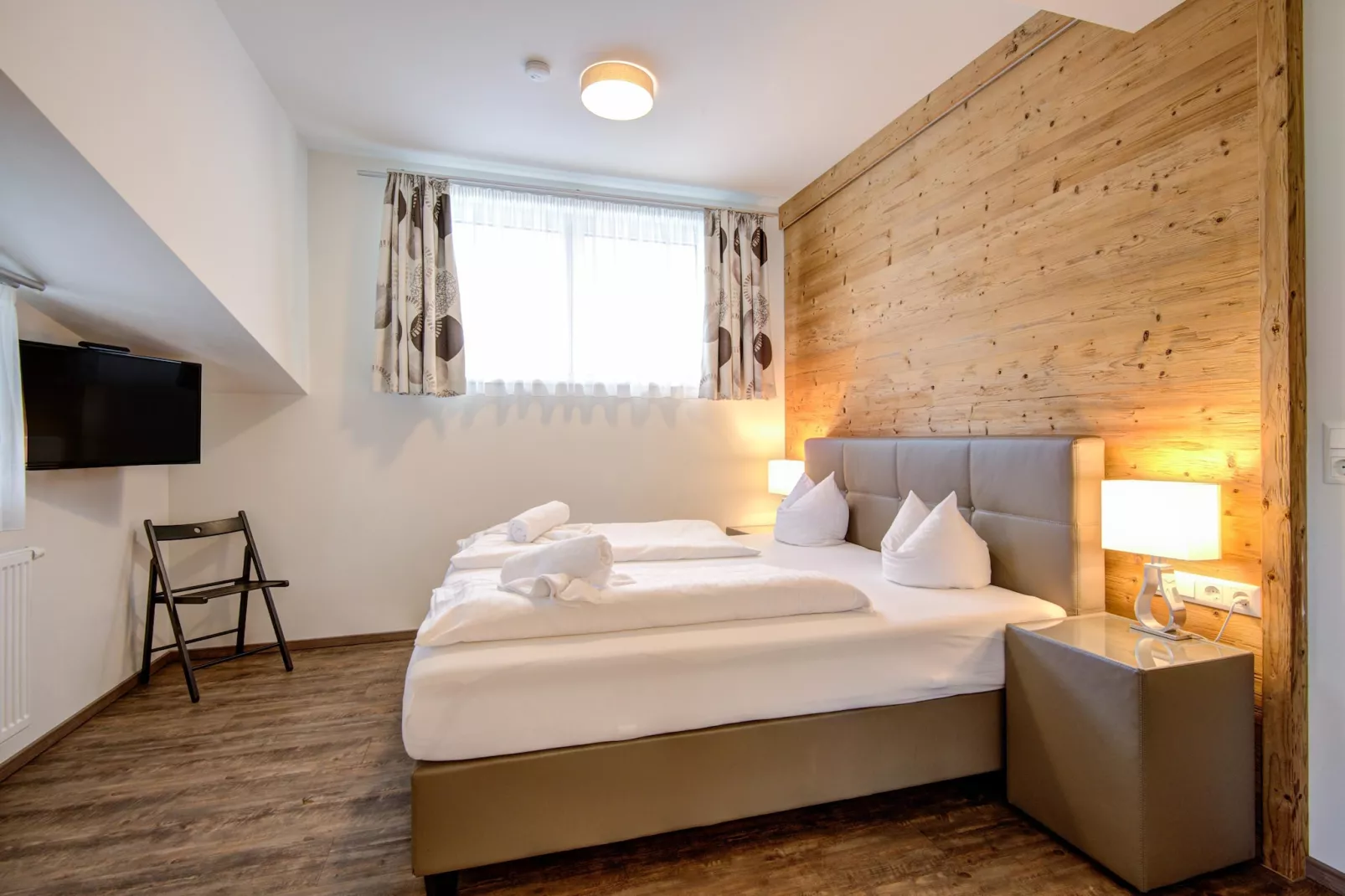 Brunner Apartment Top 7 Penthouse-Bedroom