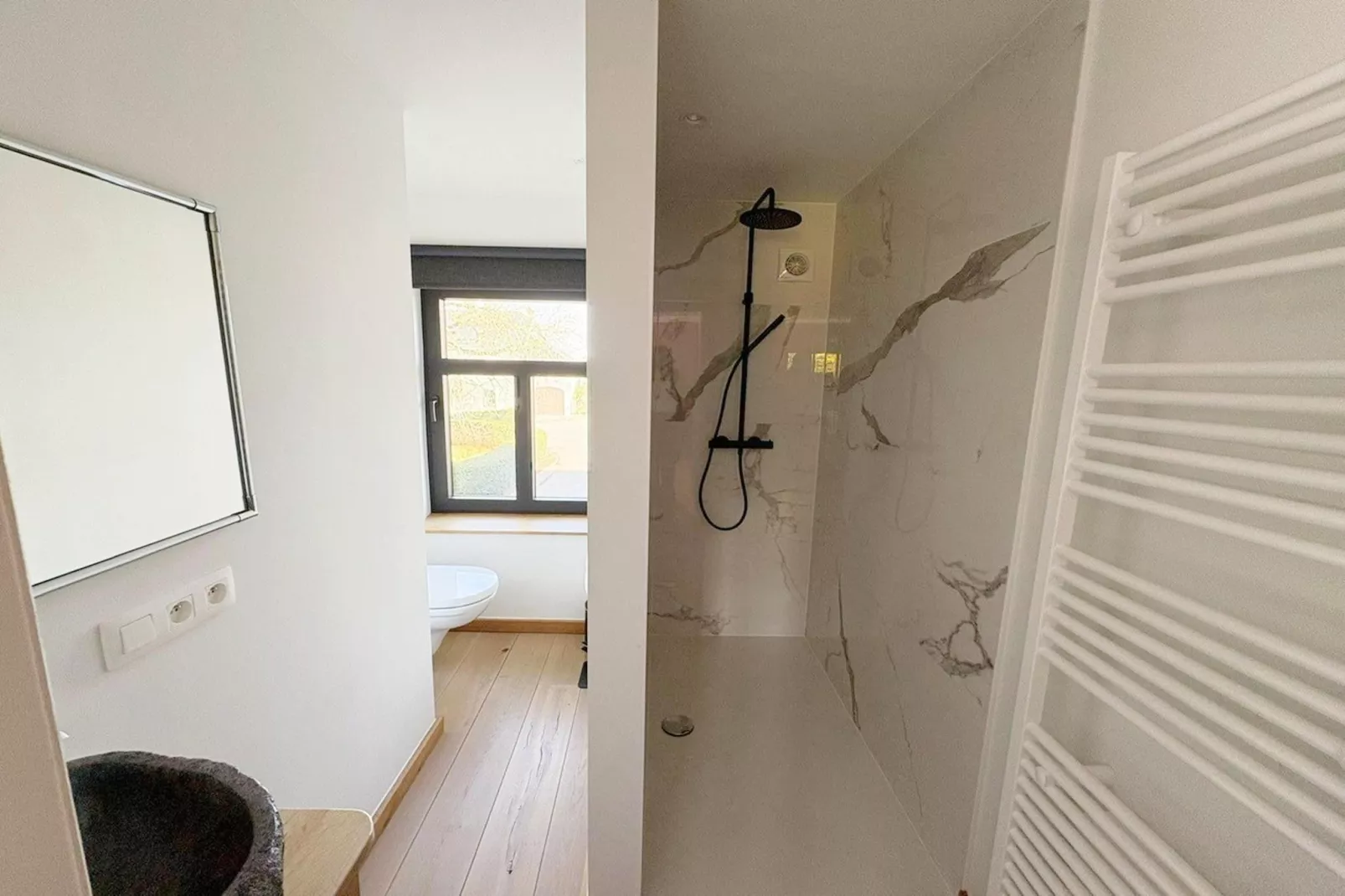 Maison Rose-Badezimmer