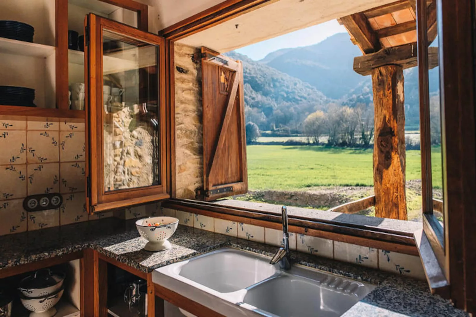 Appartements à Montagut i Oix-Non tagué