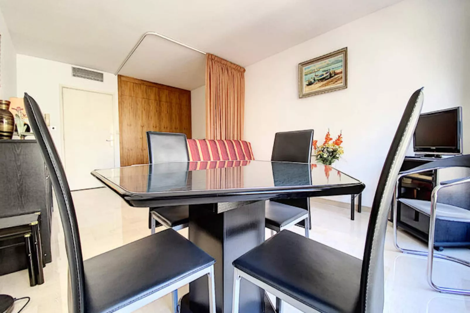 Studio à Cannes-Non tagué