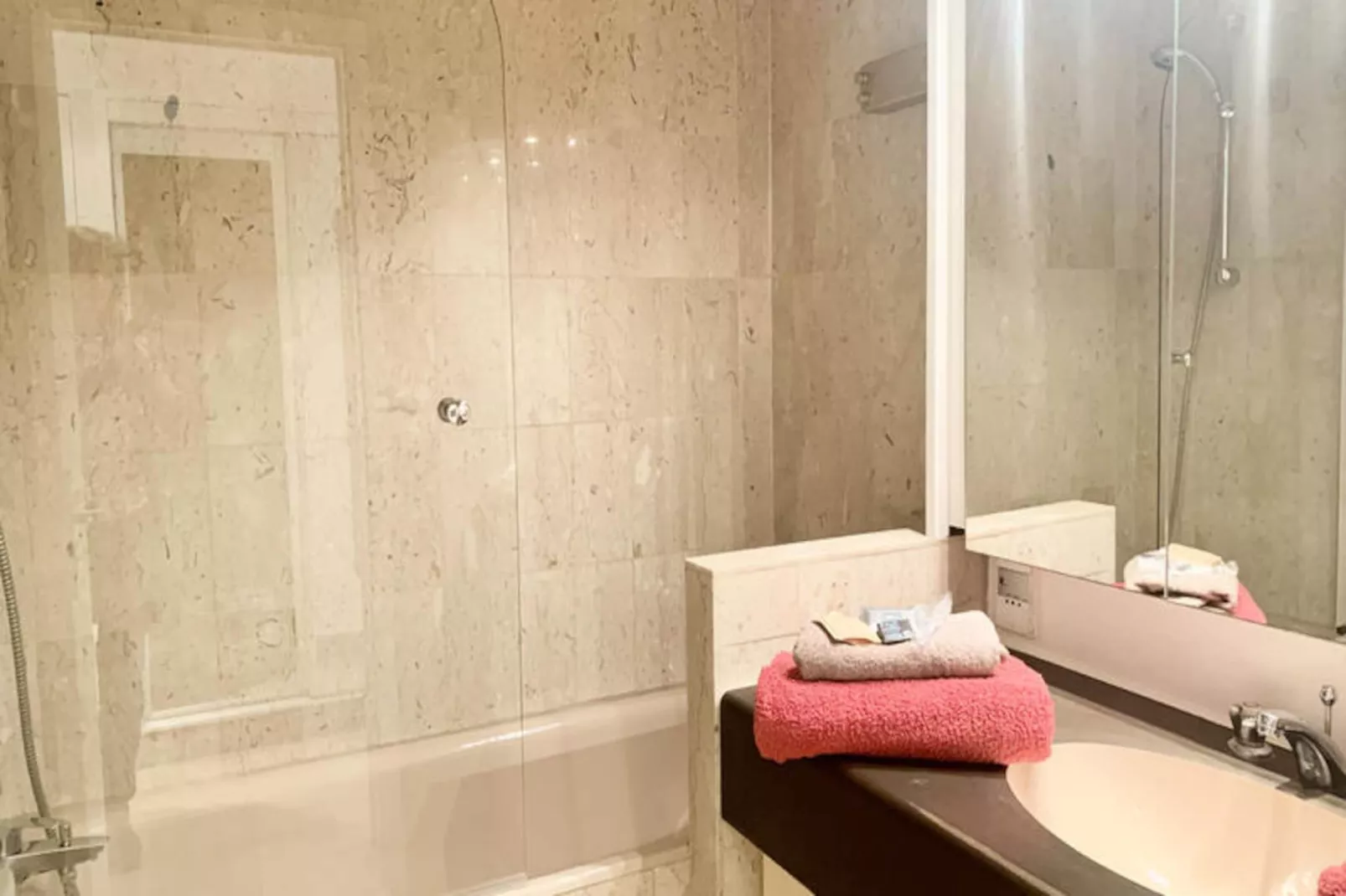 Studio à Cannes-Non tagué