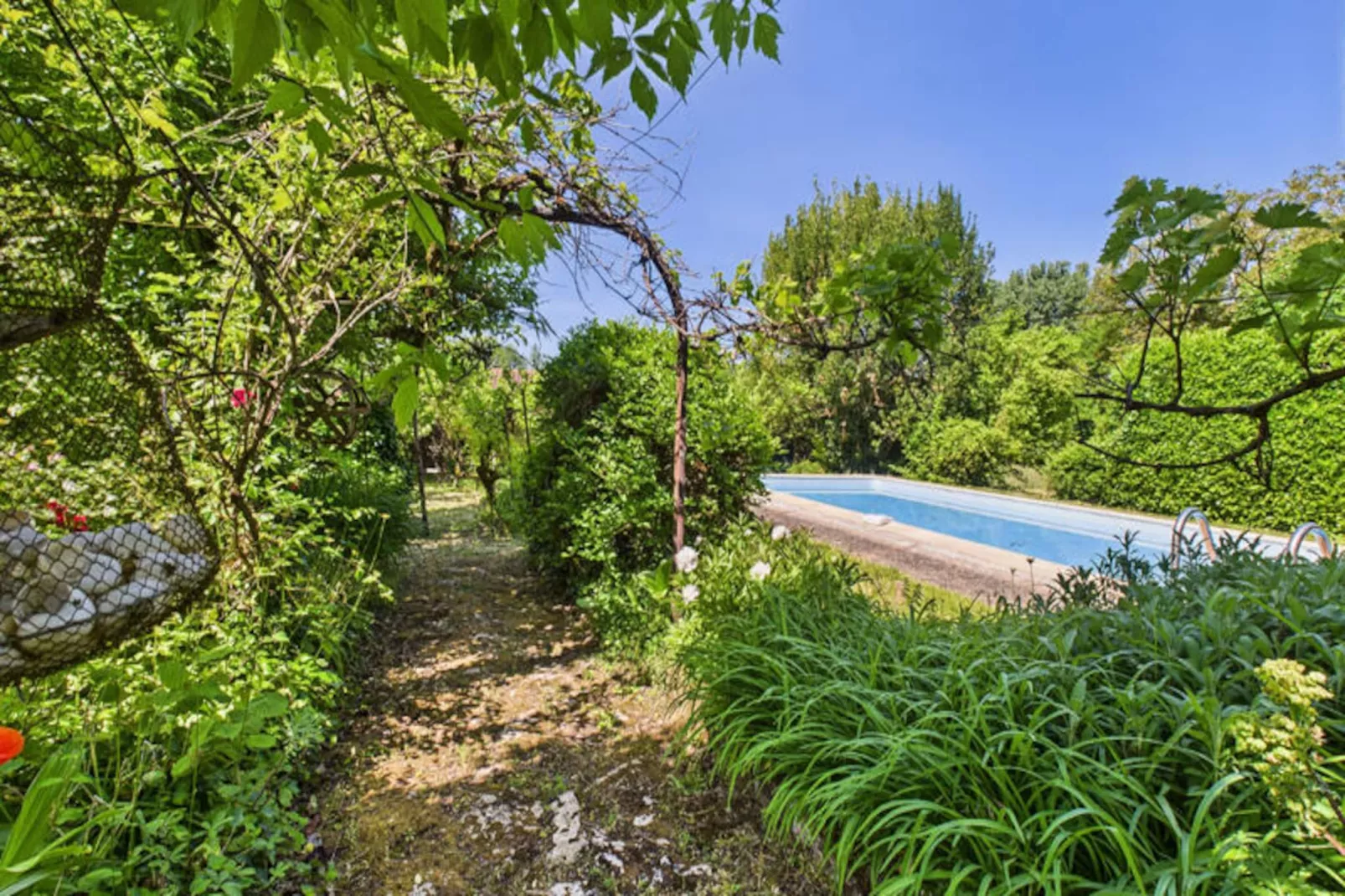 Maison à Montignac-Nicht zugeordnet