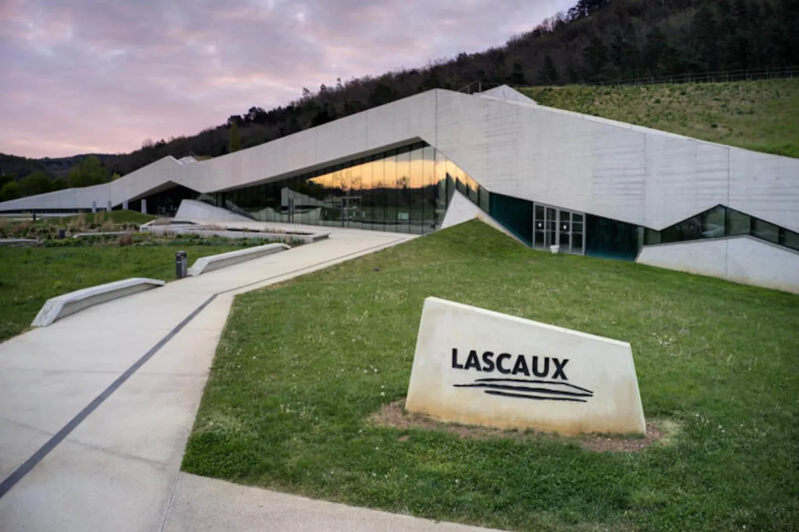 Maison à Montignac-Nicht zugeordnet