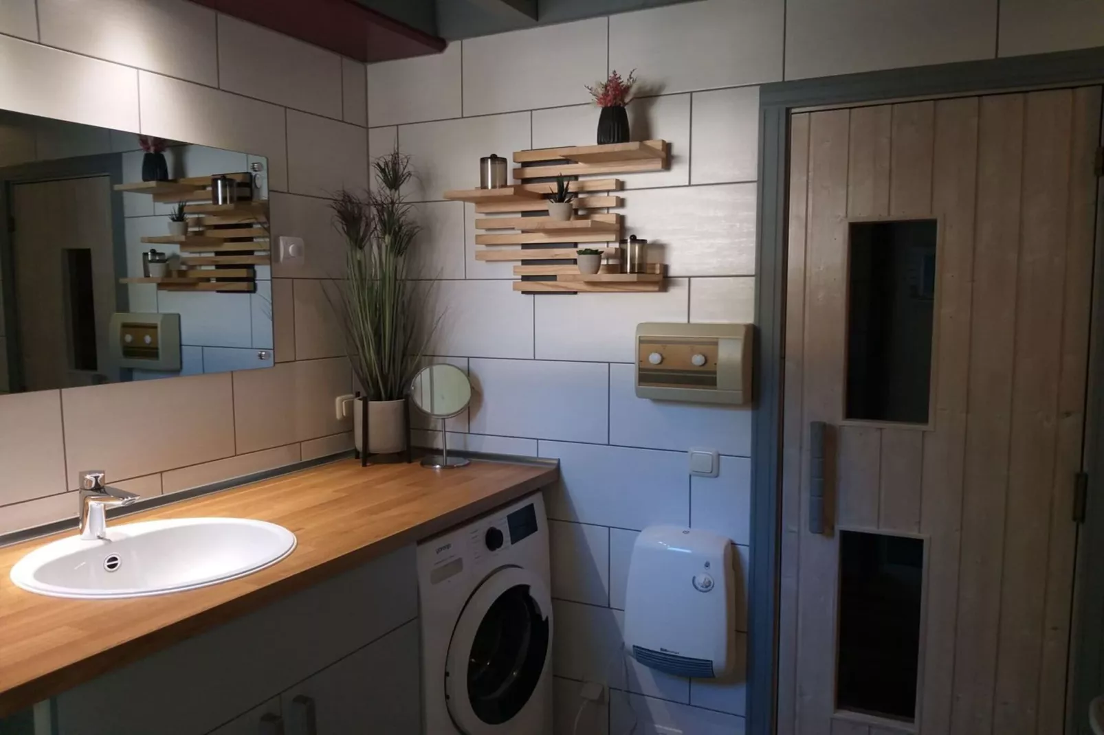 FH Wildgans Comfort Nr 136-Bathroom