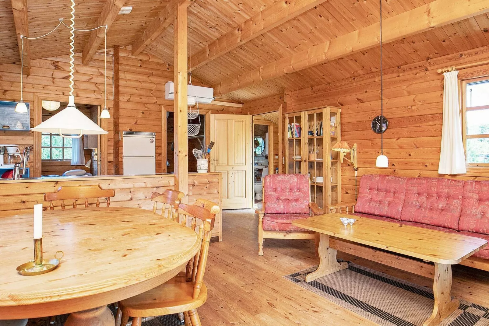 Charming Coastal Retreat-By Traum-Indoor