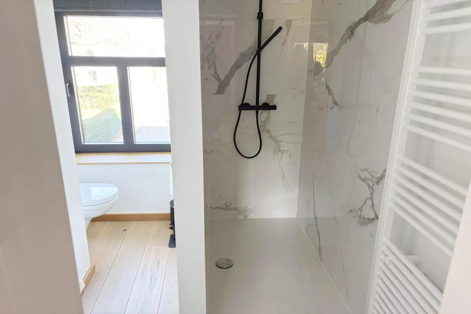 Maison Rose-Badezimmer