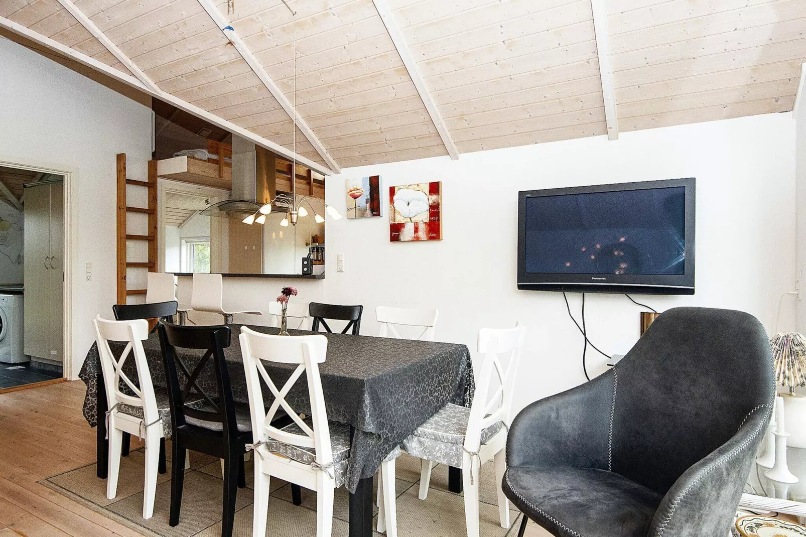 8 person holiday home in Allingåbro-By Traum-Indoor