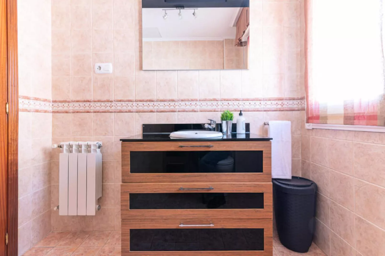 Maison à Argonos-Untagged