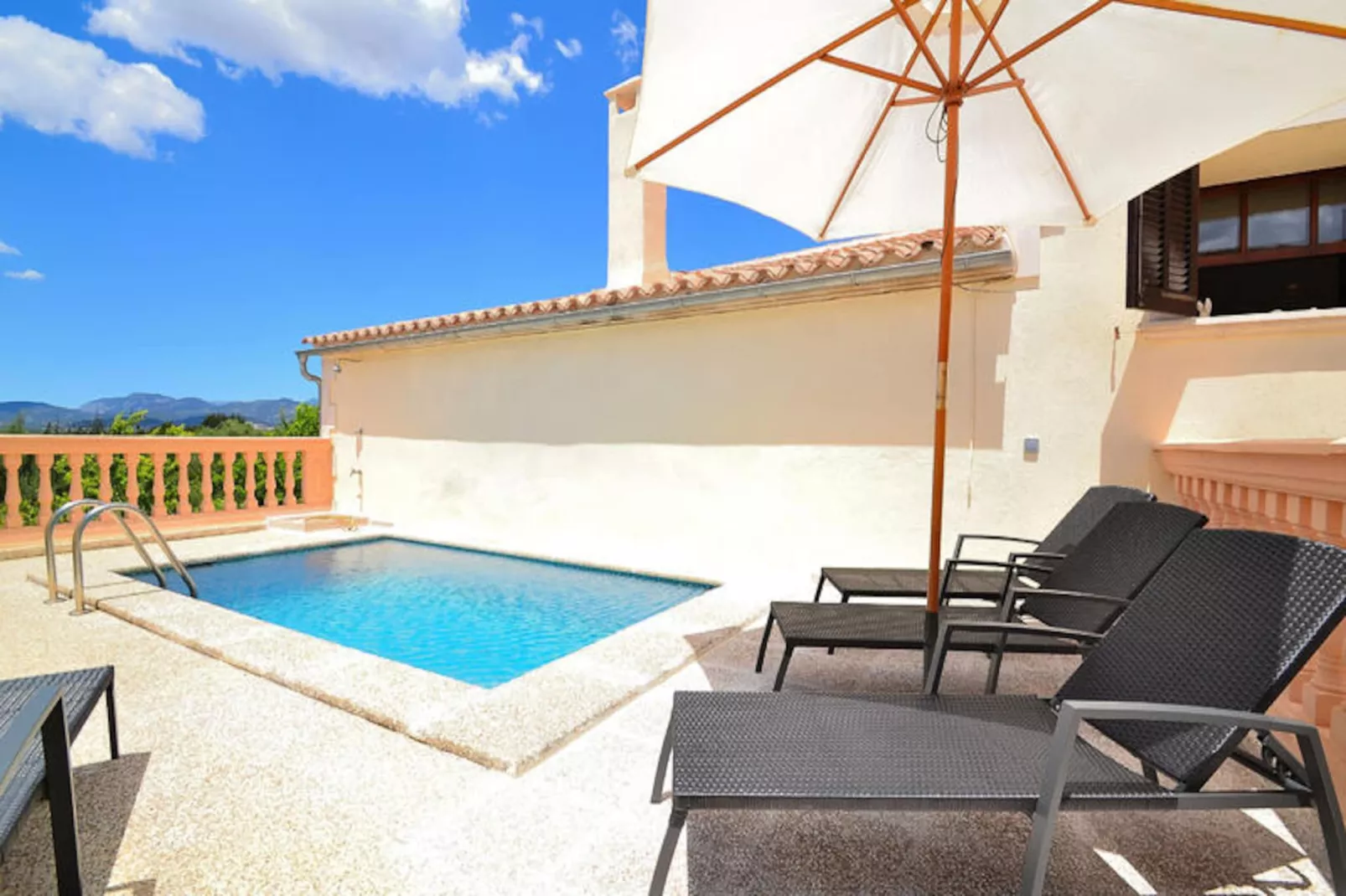 Maison à Búger-Untagged