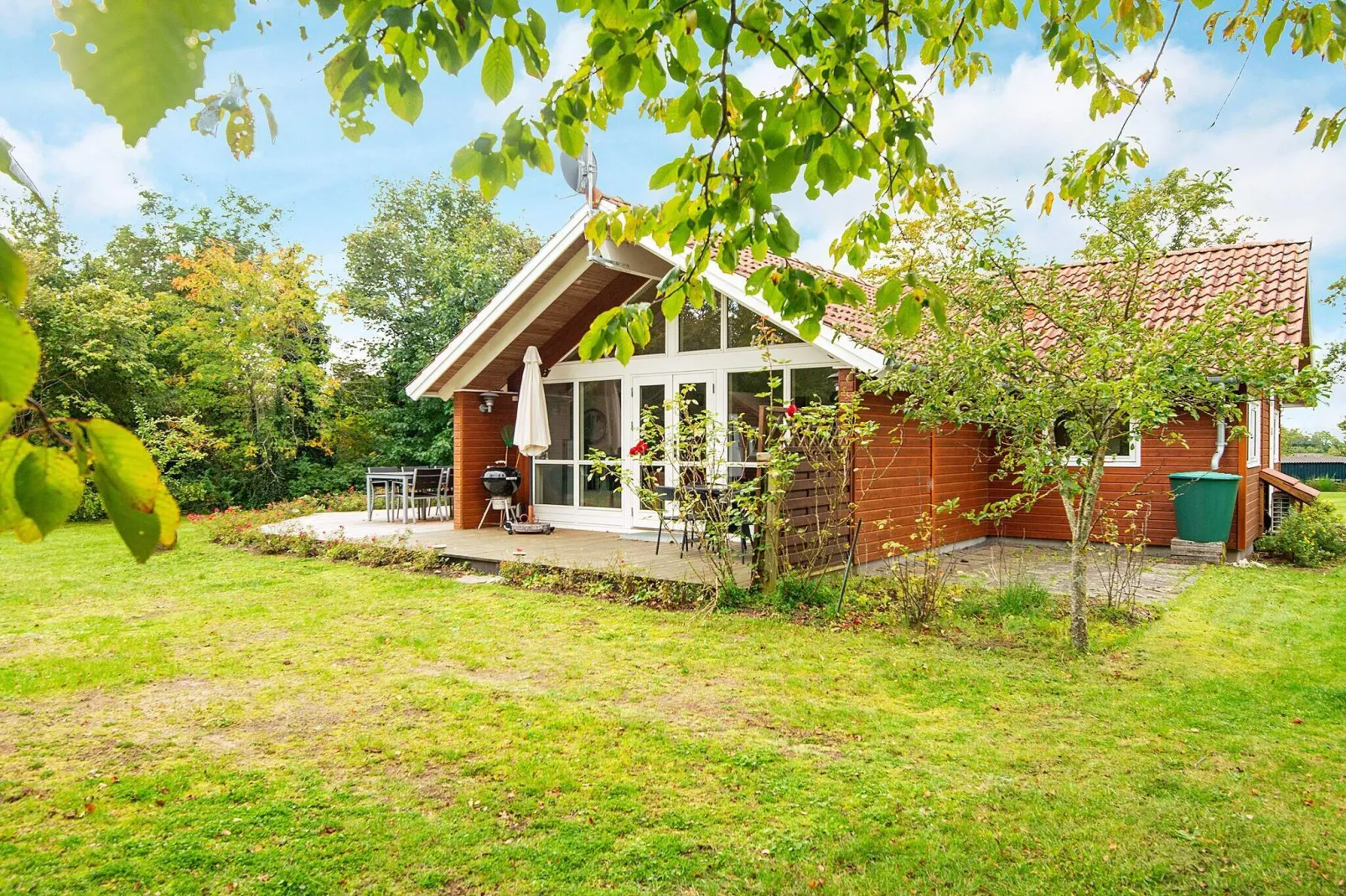 8 person holiday home in Allingåbro-By Traum-View