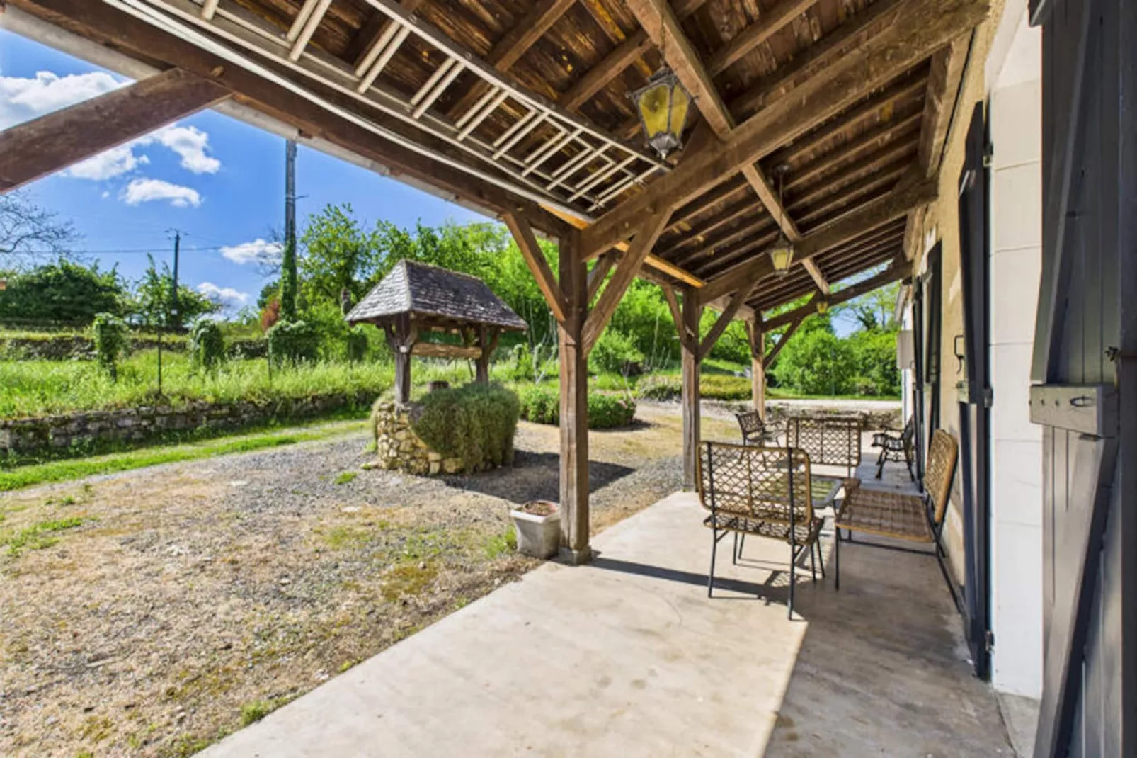 Maison à Terrasson-Non tagué