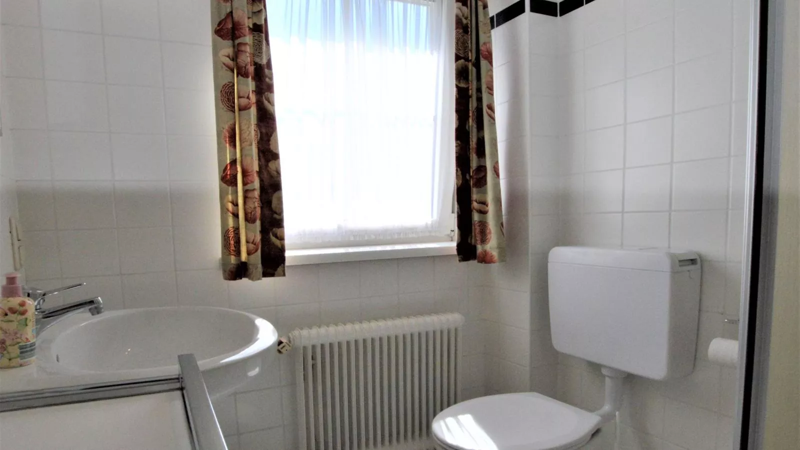 Landhaus Leitzinger EG1-Bathroom