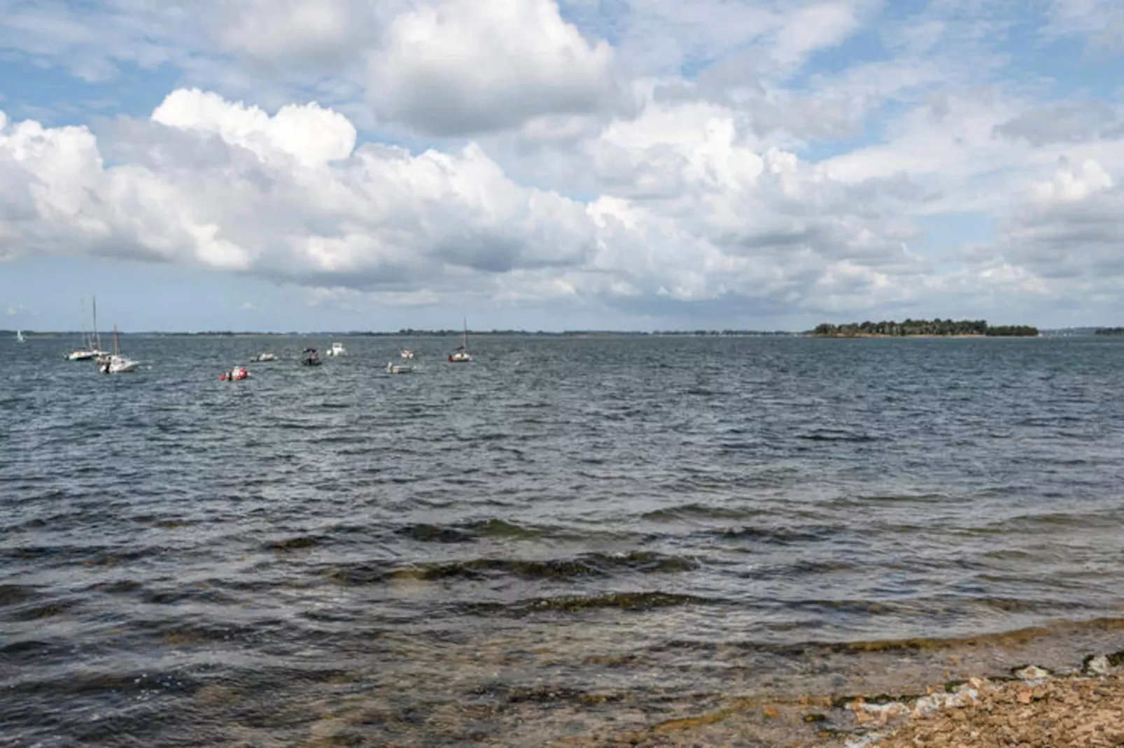 Maison à Saint-Armel-Nicht zugeordnet