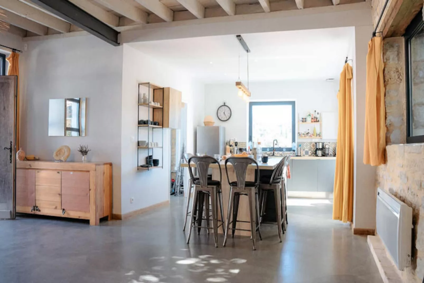 Maison à Coly-Non tagué