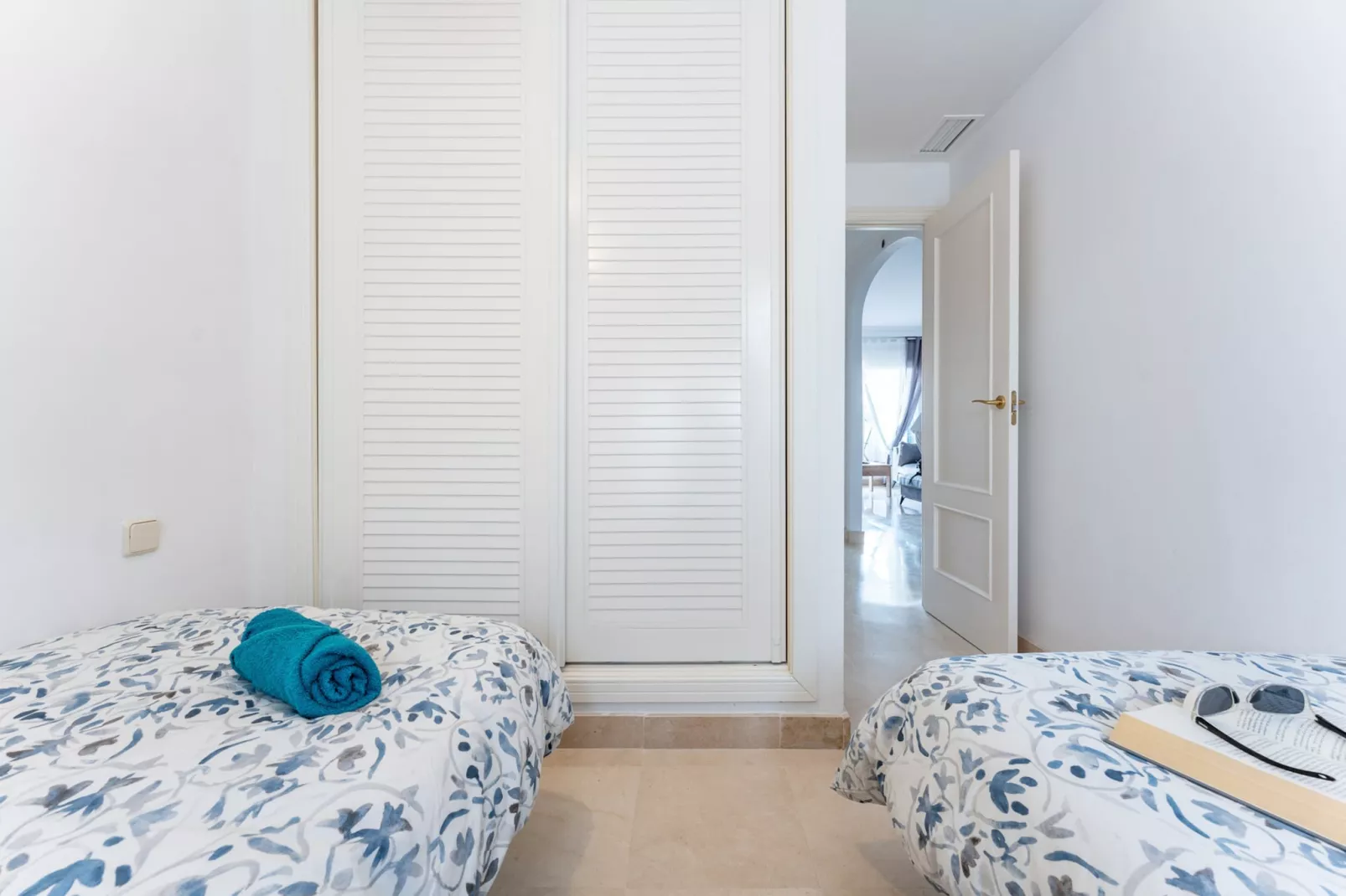 CT 248 - Faro's Calanova Golf - Green & Beach-Chambre