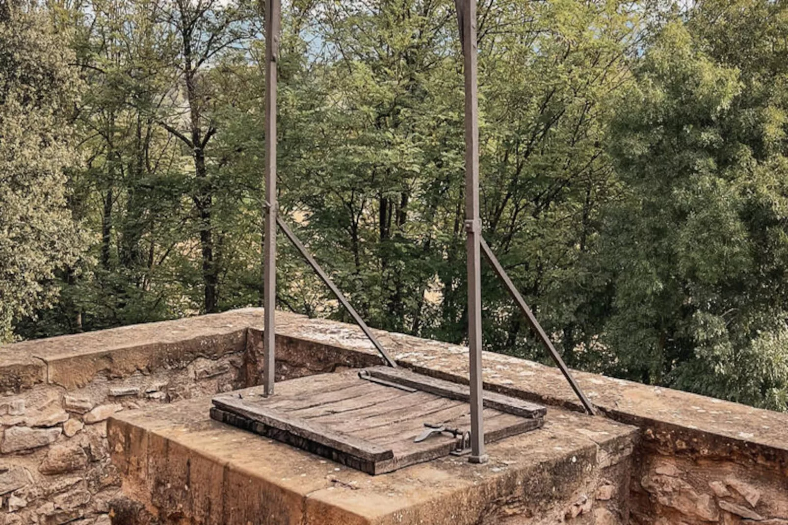 Appartements à Montagut i Oix-Non tagué