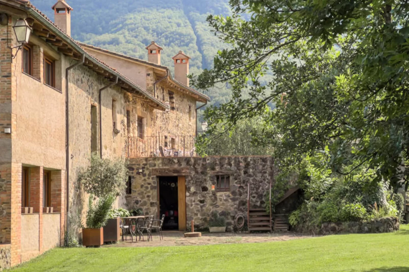 Appartements à Sant Feliu de Pallerols-Non tagué