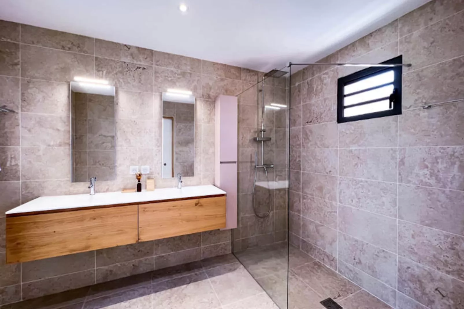 Maison à Saint François-Non tagué