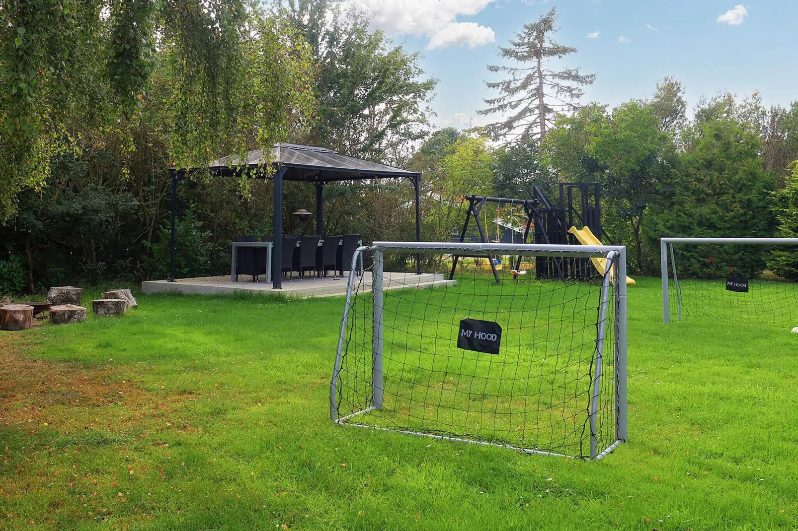 10 person holiday home in Humble-View