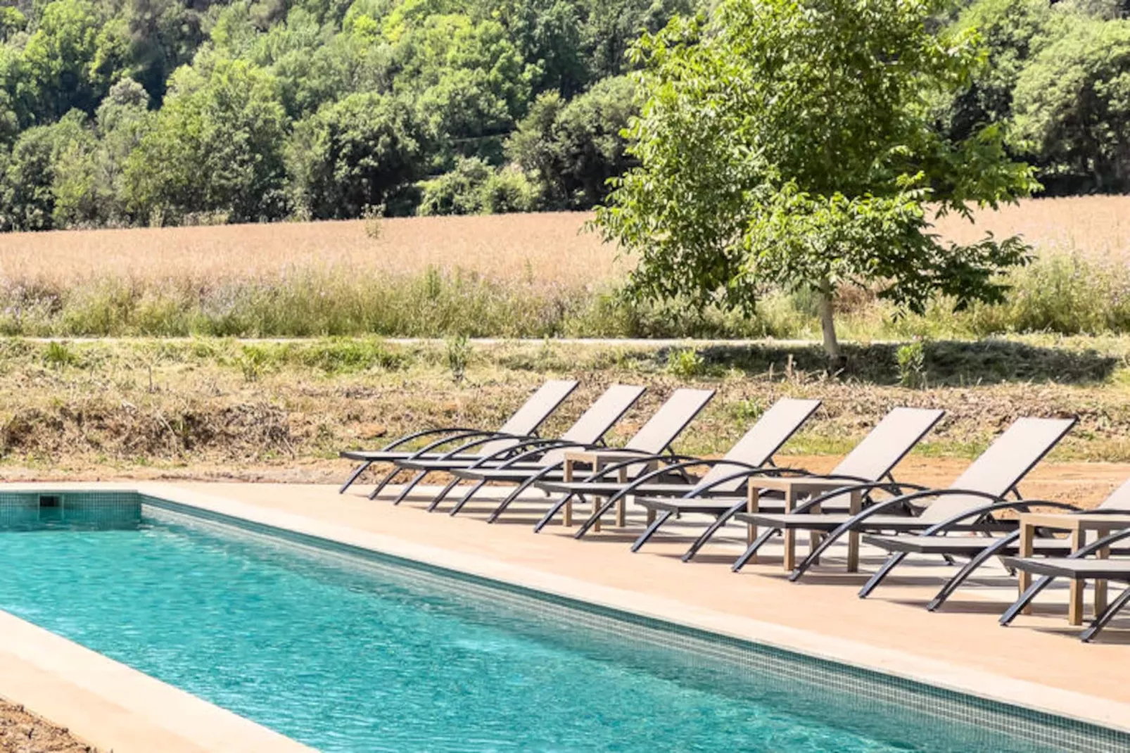 Mobil Home - Bungalow - Cottage à Montagut i Oix-Non tagué