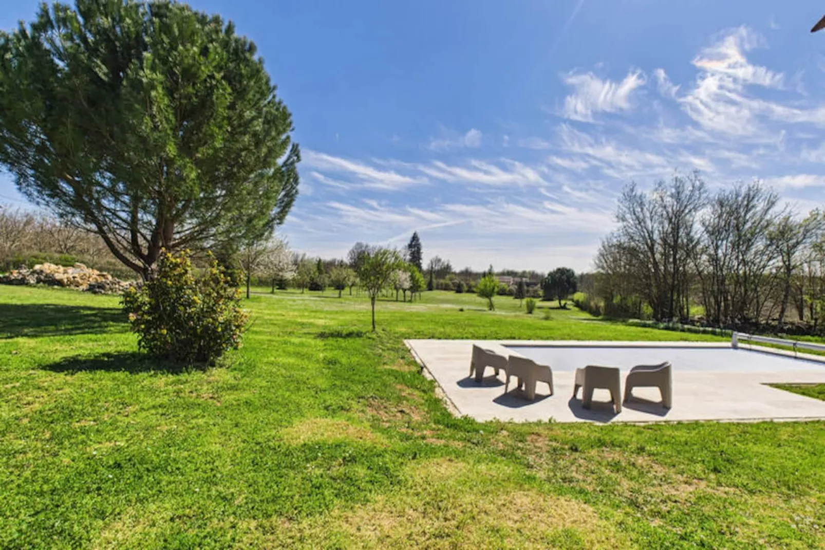 Maison à Gabillou-Untagged