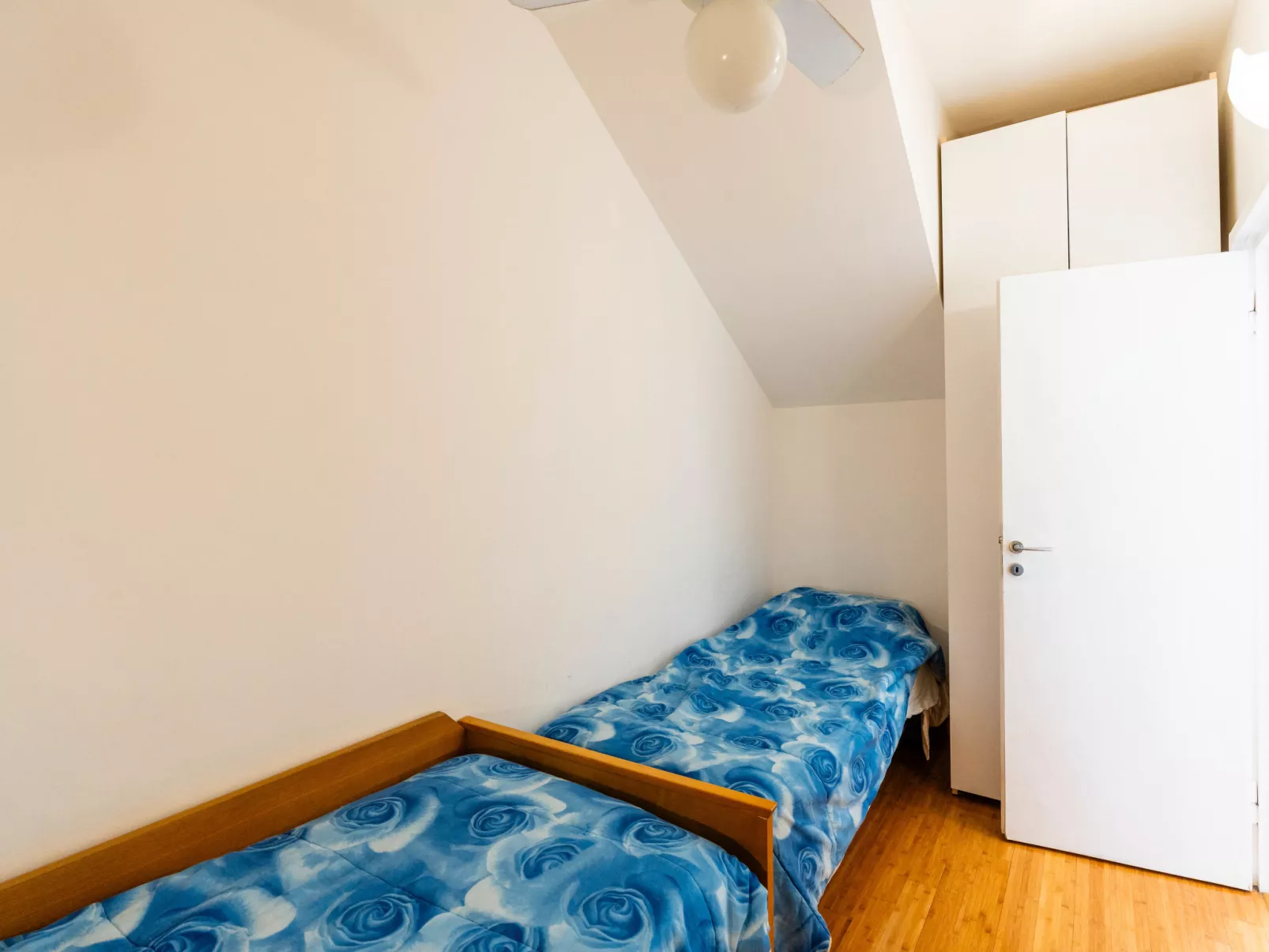 Capo Pino tra le Onde-Drinnen