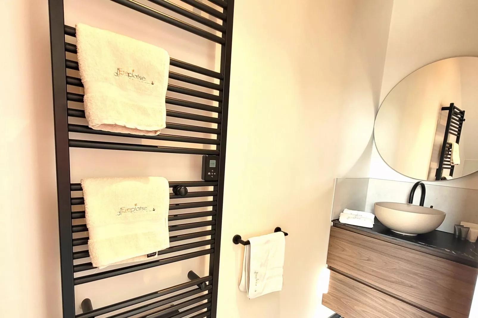 D'Ereplatse comfortkamer-Badezimmer