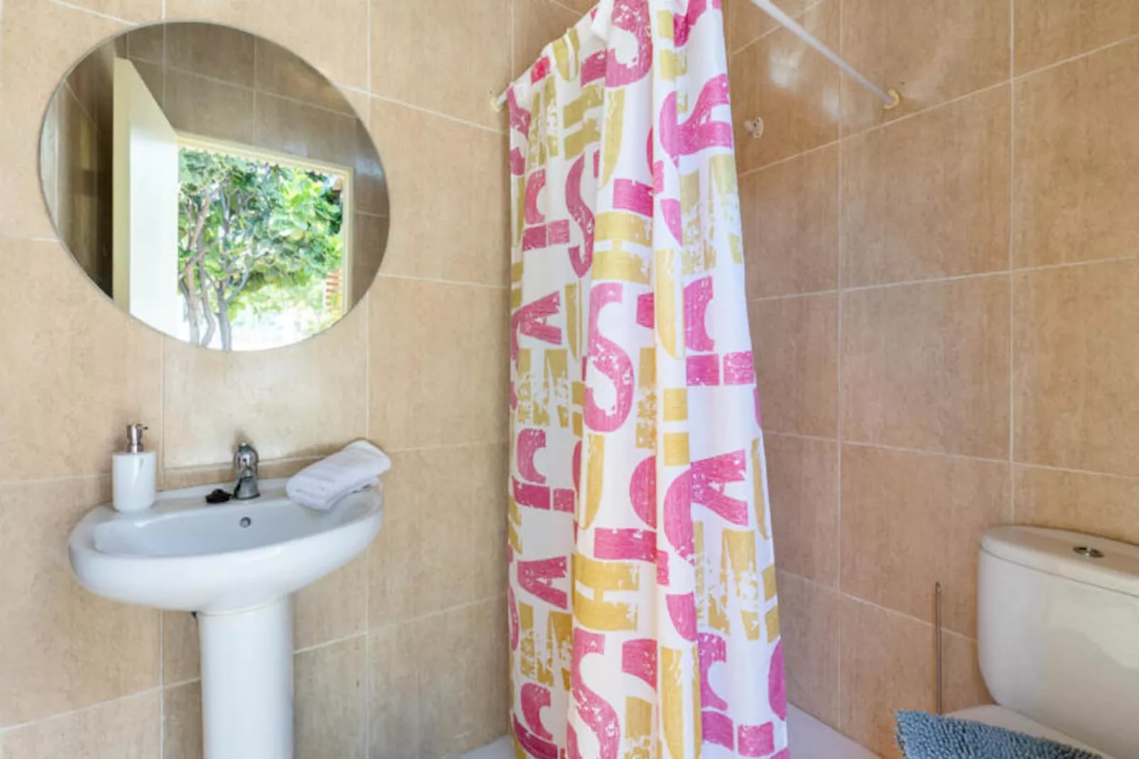 Maison à Dolores-Non tagué