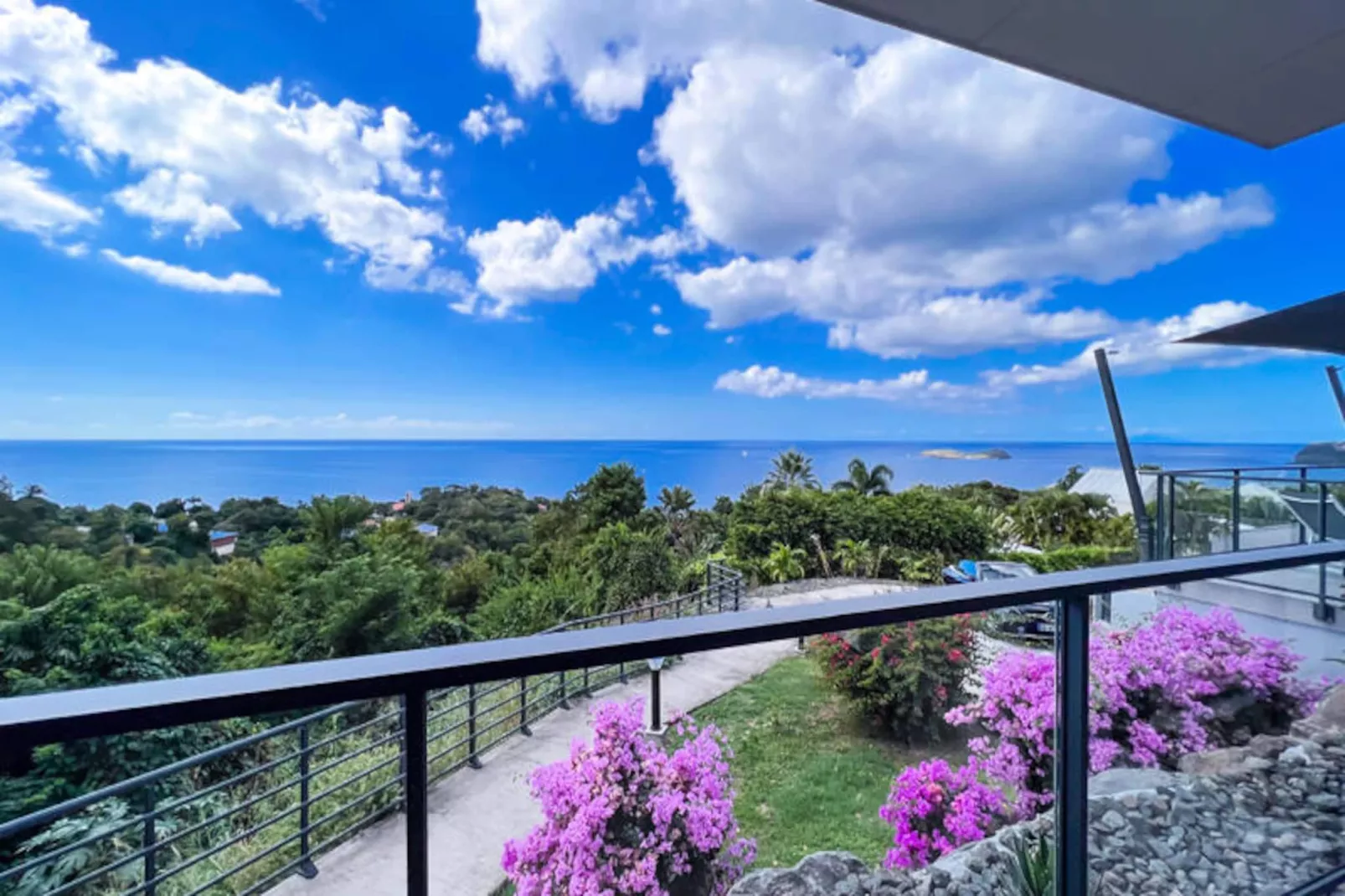 Maison à Bouillante-Untagged