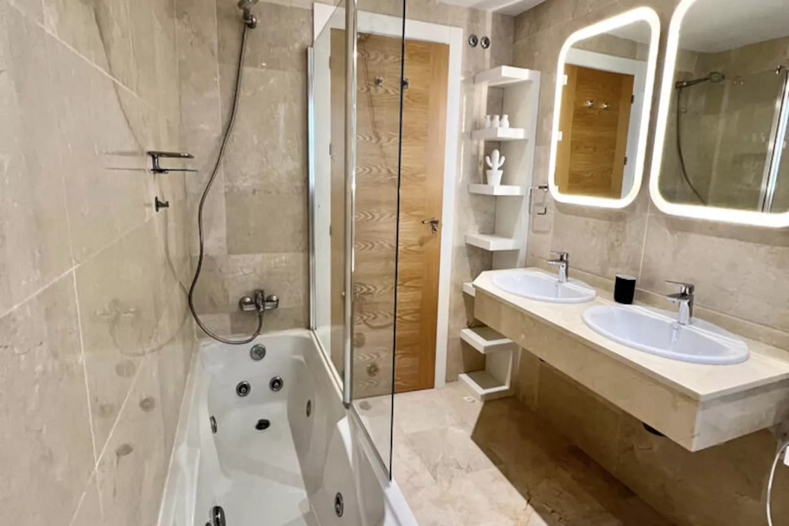 Appartements à Ojen-Nicht zugeordnet