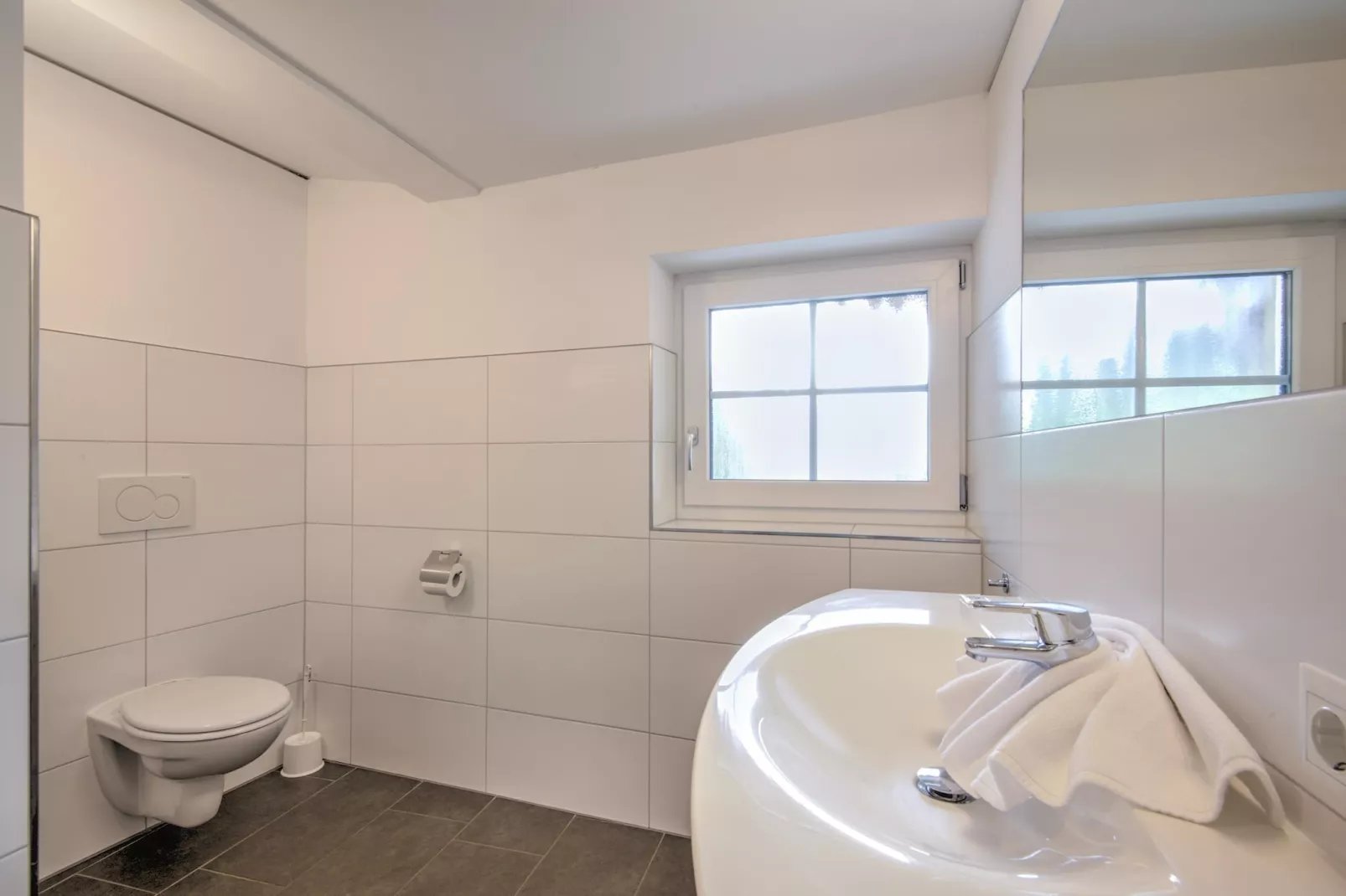 Brunner Apartment Top 7 Penthouse-Bathroom