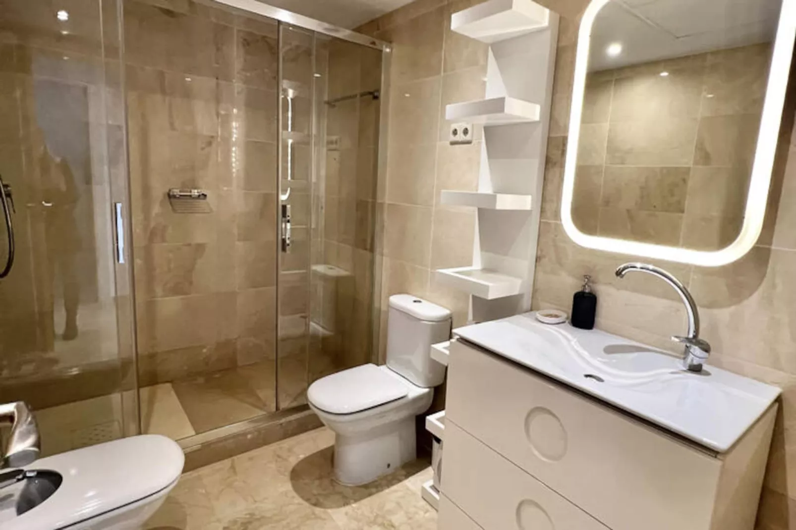 Appartements à Ojen-Nicht zugeordnet