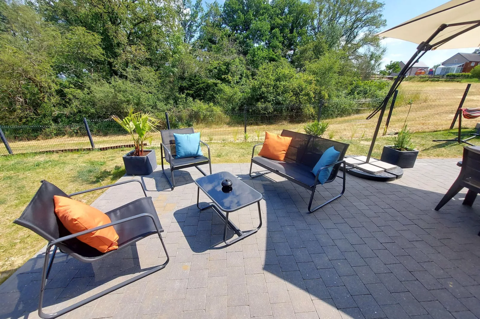 L'Eden d'Evrard-Exterior summer