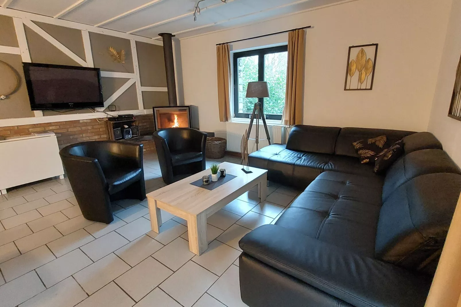 La Charmille-Living room