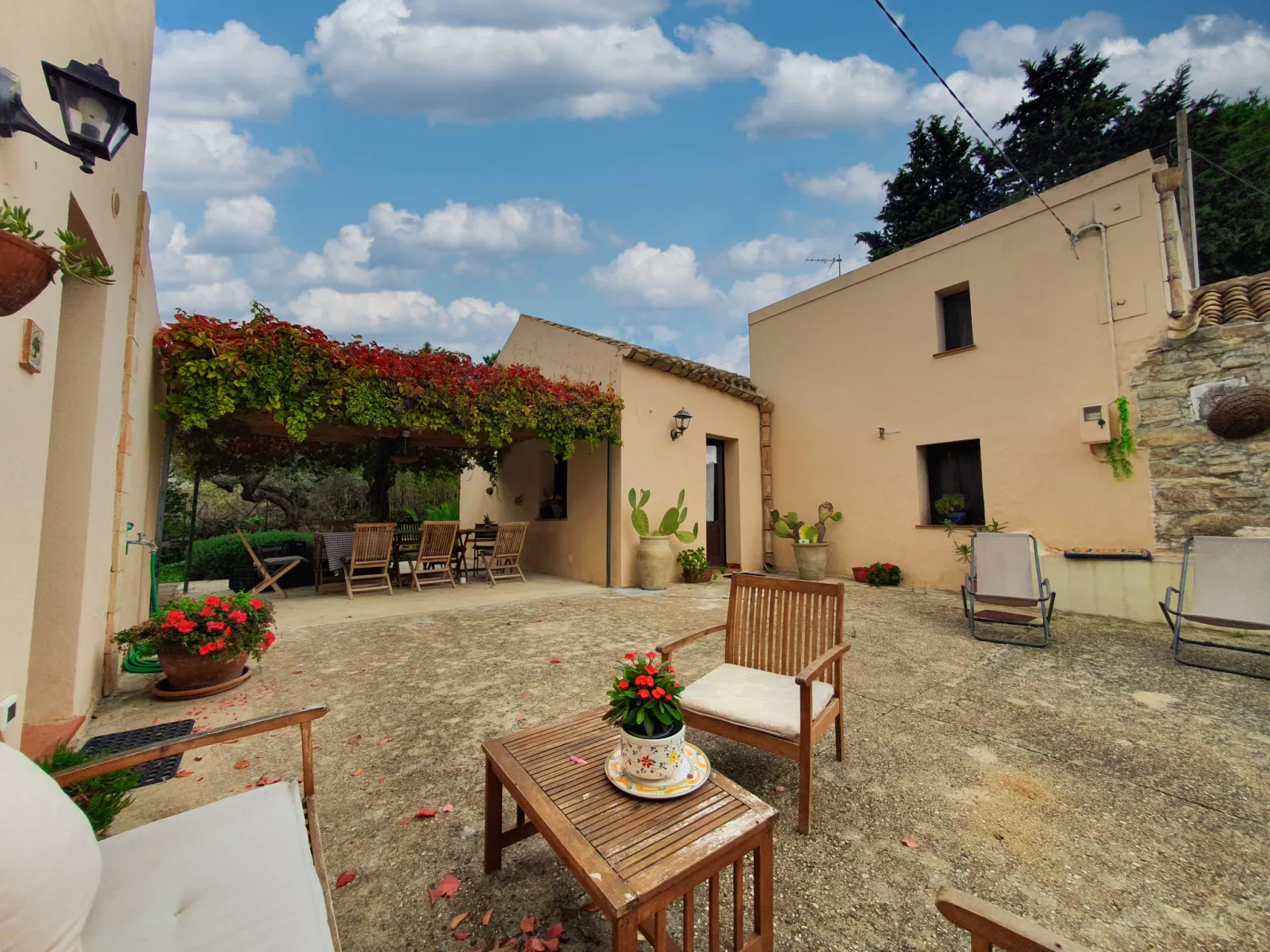 Baglio Anastè-Dehors