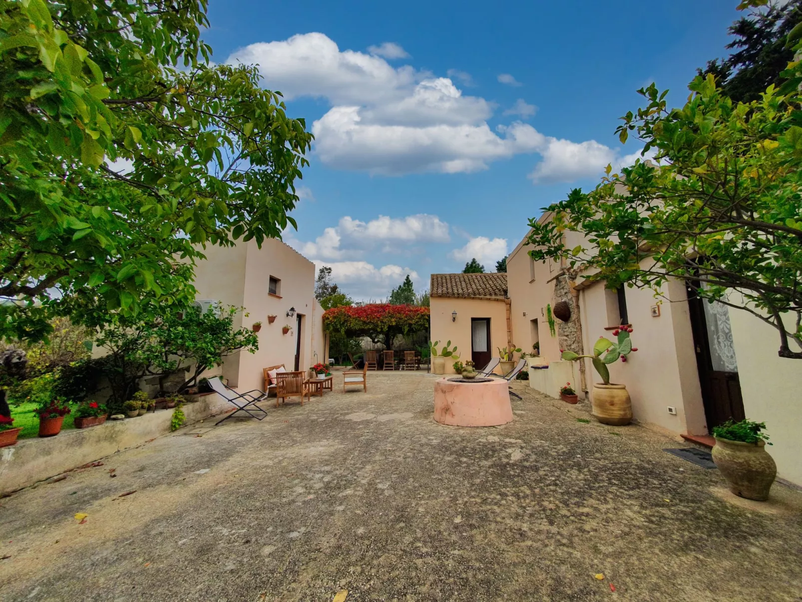 Baglio Anastè-Dehors