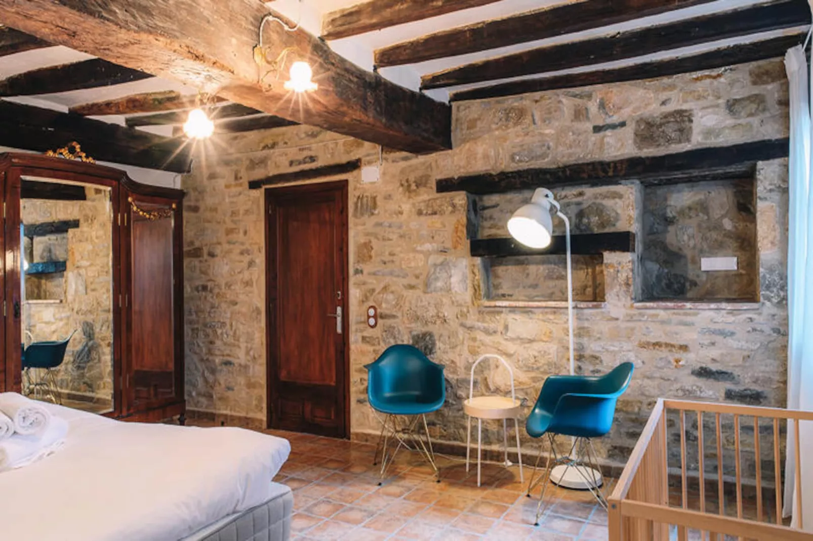 Appartements à Montagut i Oix-Non tagué