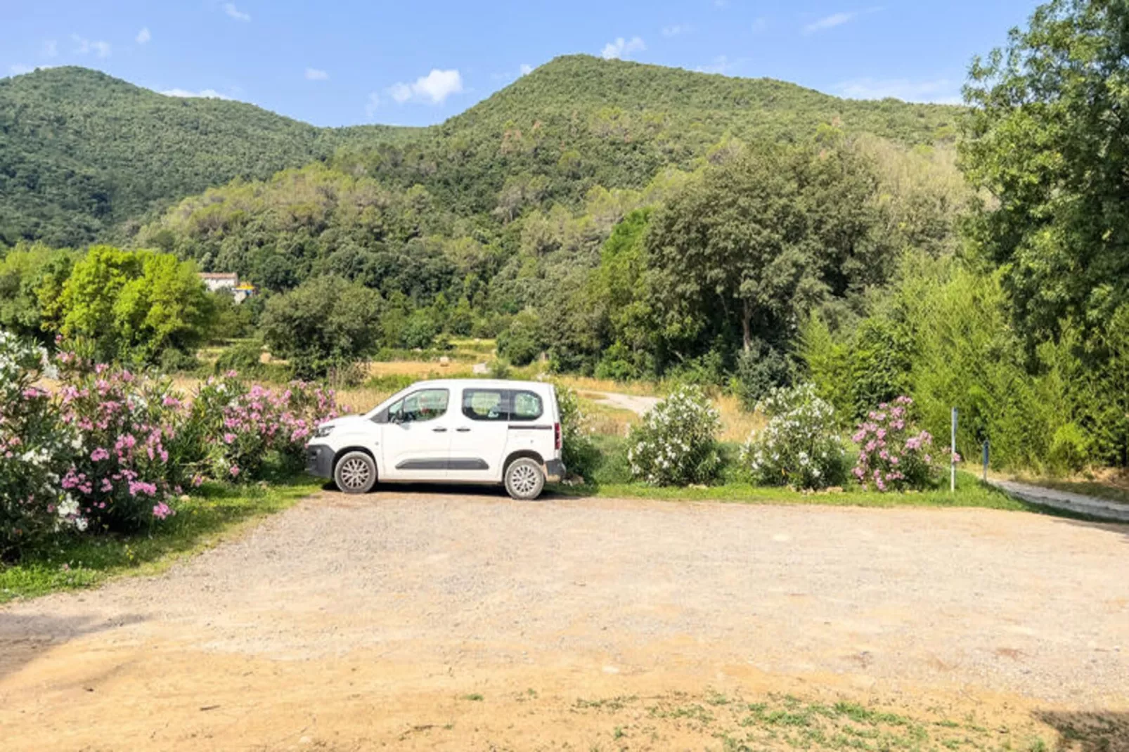 Appartements à Montagut i Oix-Nicht zugeordnet