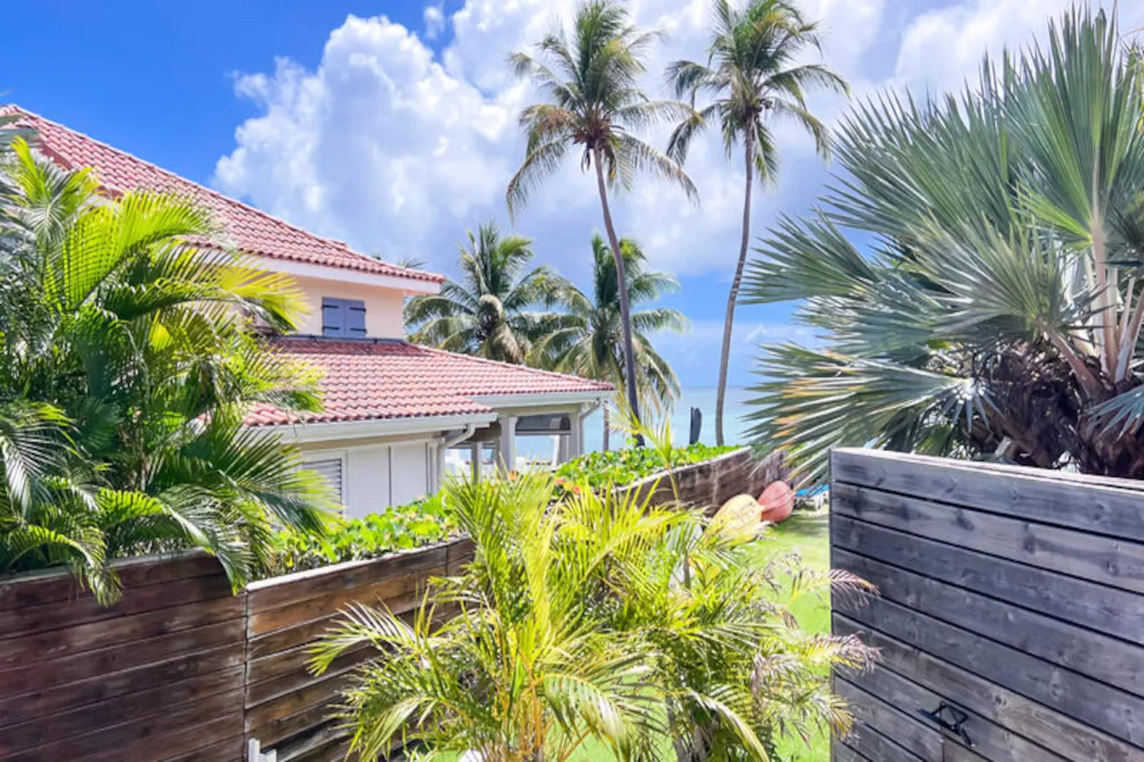 Maison à Saint François - Untagged
