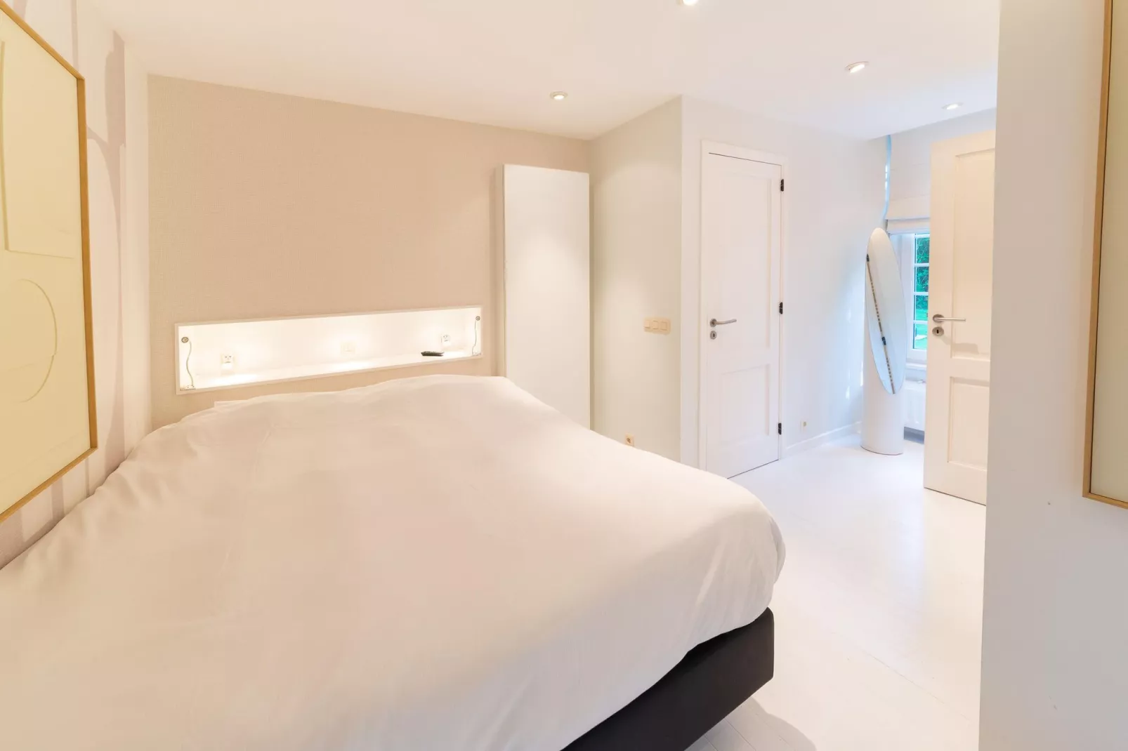 Villa White-Bedroom