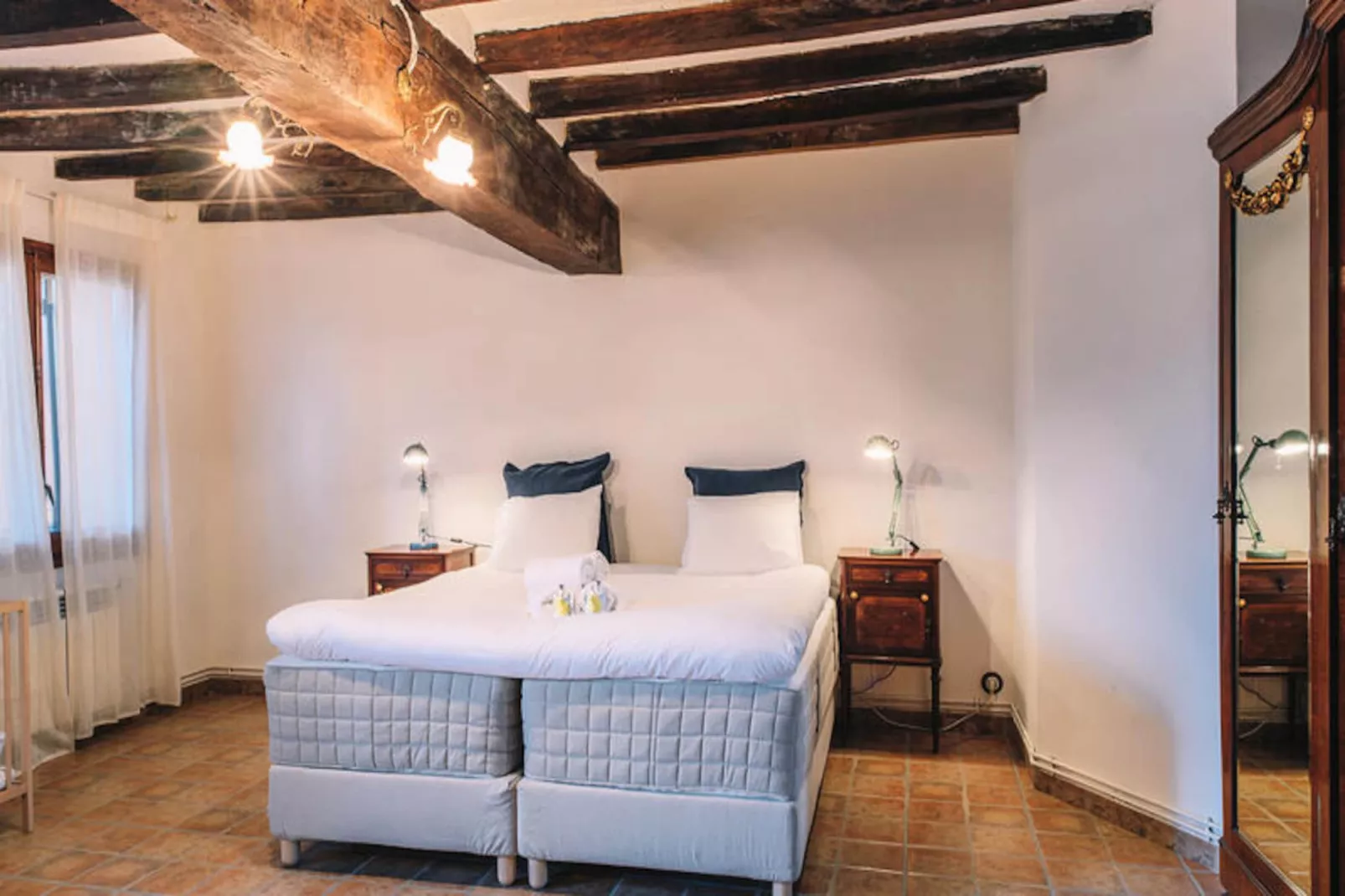 Appartements à Montagut i Oix-Non tagué