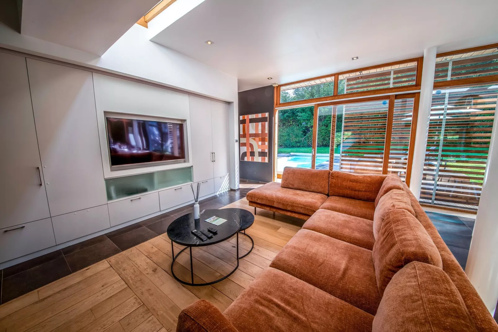 Villa White-Living room