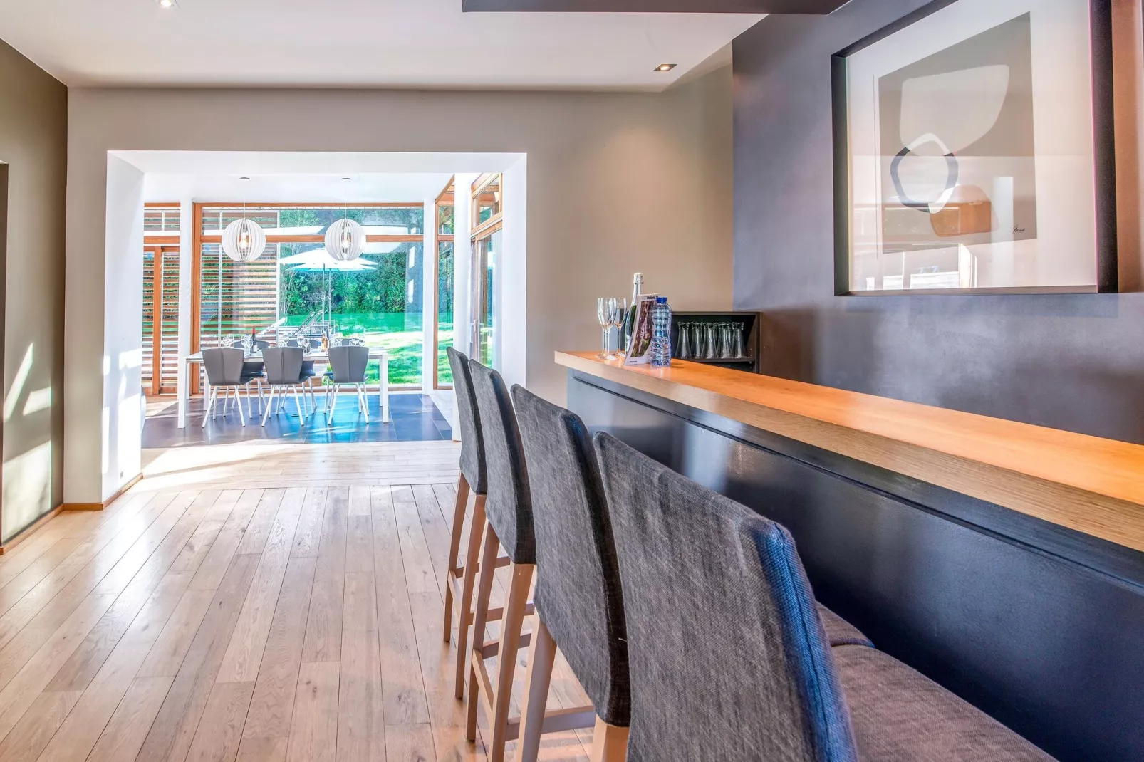 Villa White-Dining room