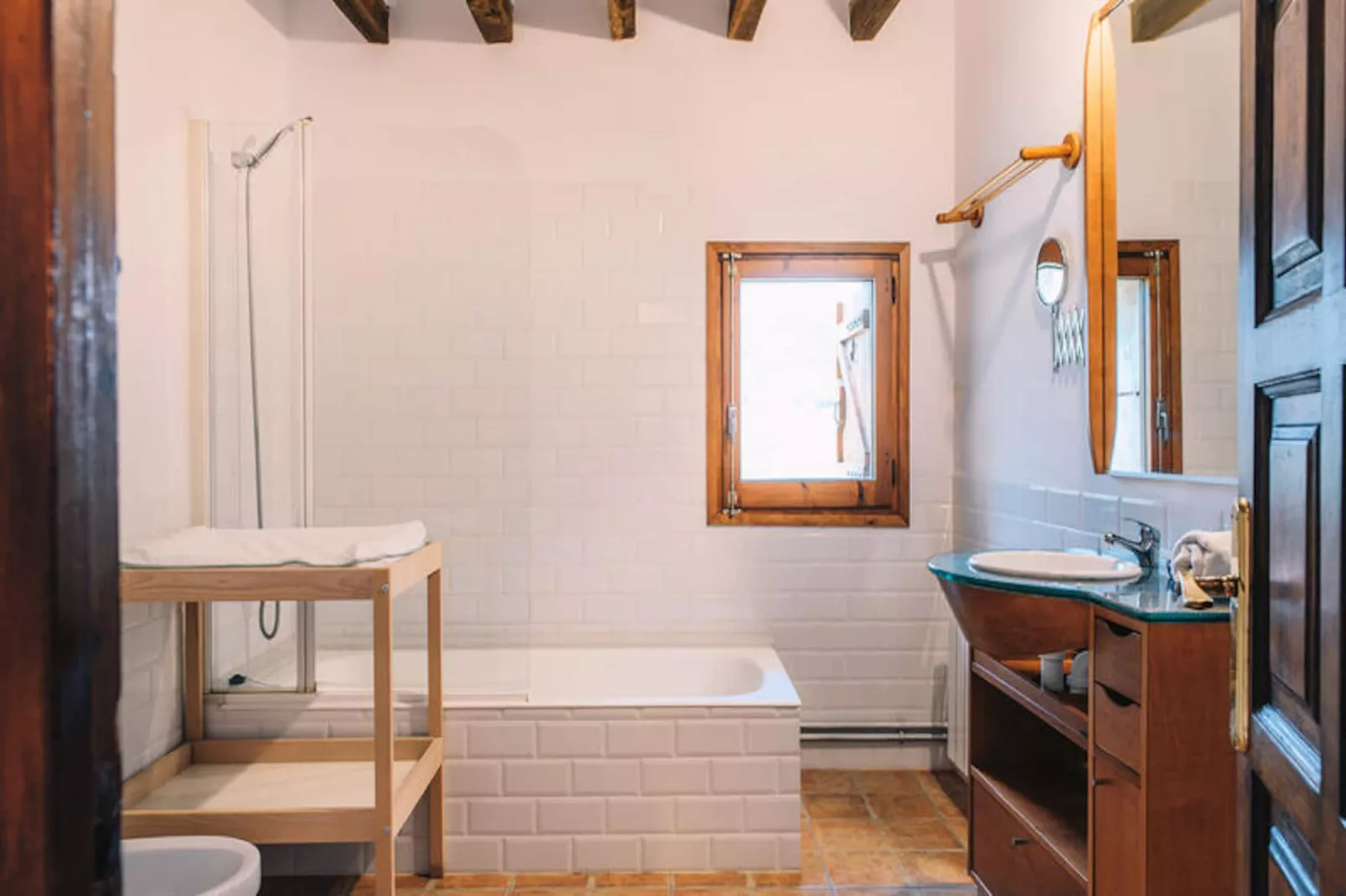 Appartements à Montagut i Oix-Non tagué