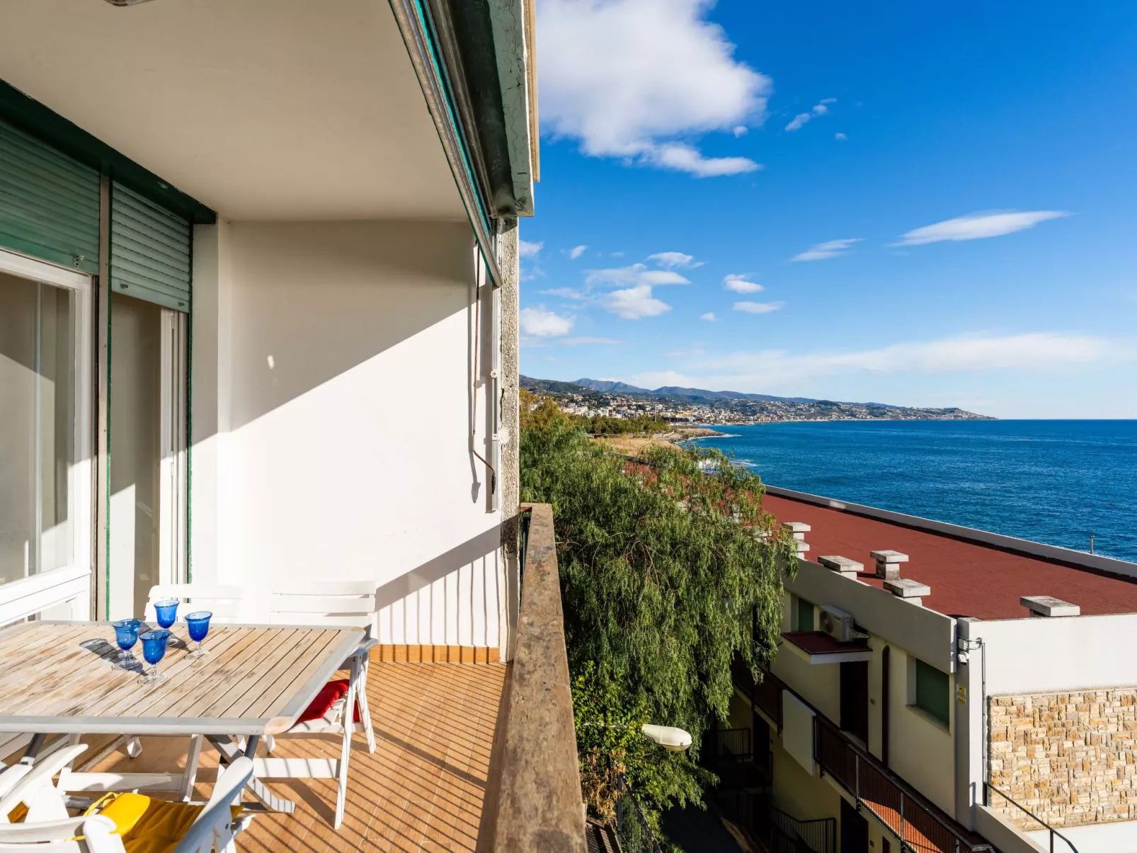 Capo Pino tra le Onde-Draußen