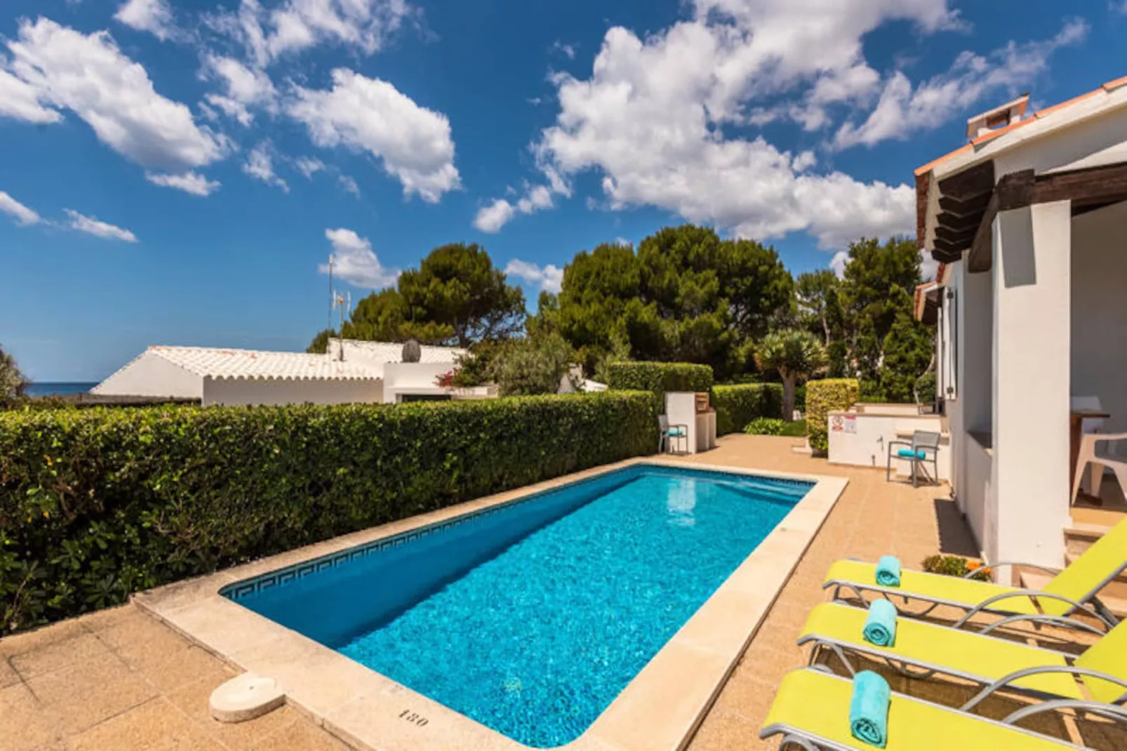 Maison à Binisafuller-Untagged