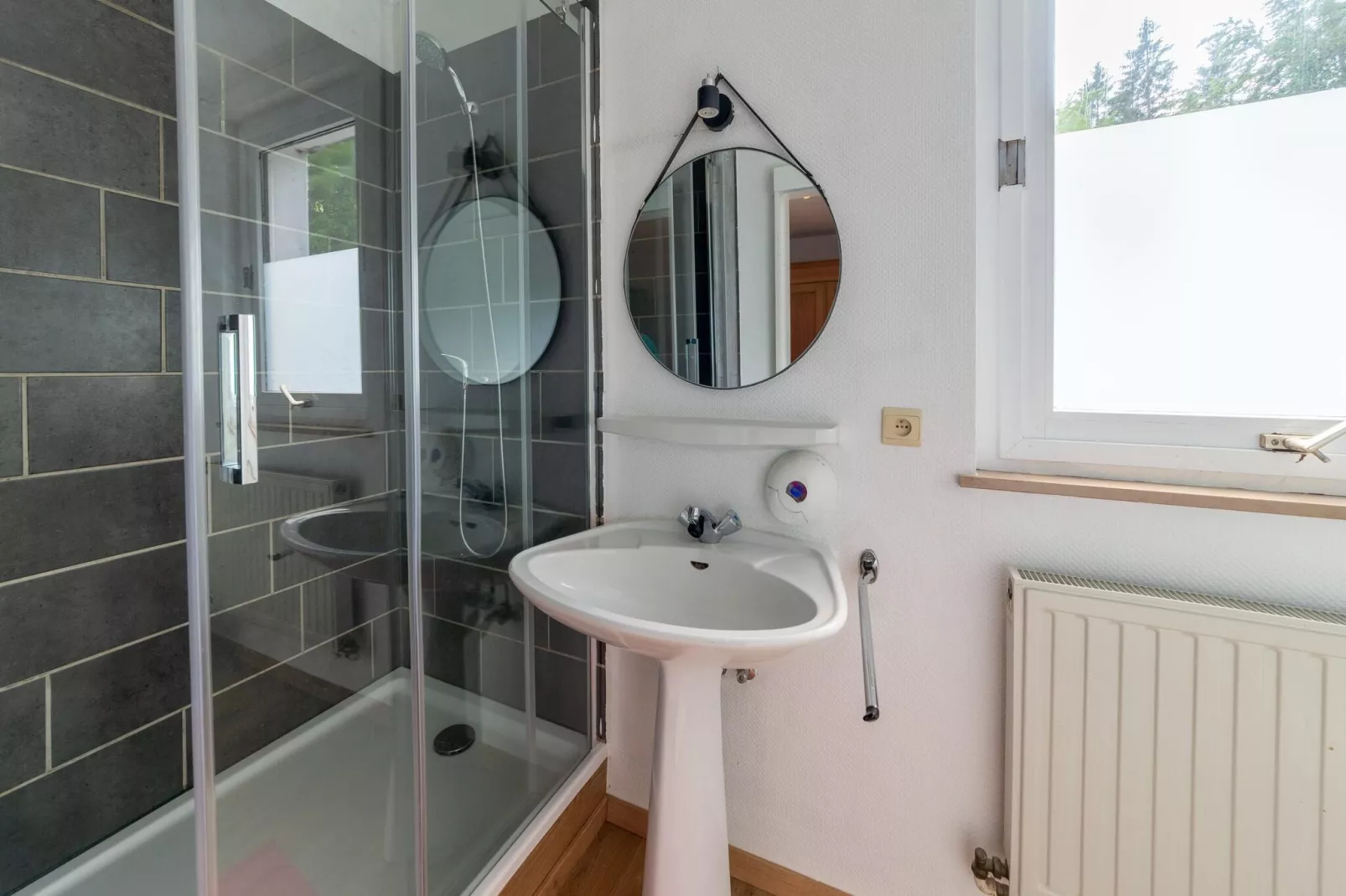 Orée du Bois-Bathroom